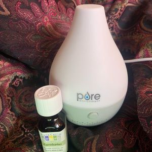 Essential oil diffuser